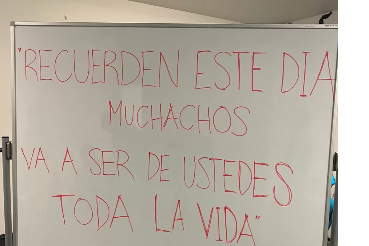 El mensaje en el vestuario de Los Pumas (lospumas)