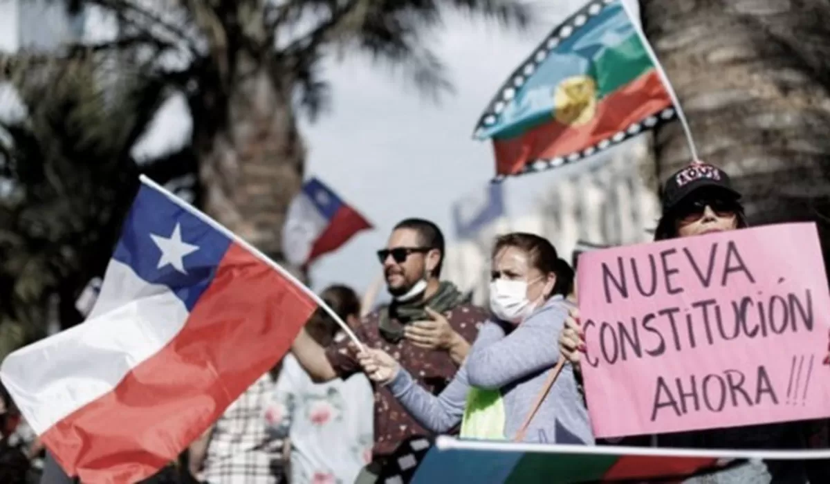 VIOLENCIA. Incidentes entre adherentes y detractores de la nueva Constitución de Chile.