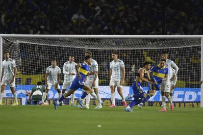 Atlético Tucumán comenzó la tarde con alegría, pero la terminó entre la bronca y la impotencia