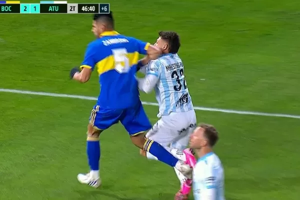 La explicación de Espinoza sobre por qué no cobró penal en el codazo de Zambrano a Maestro Puch
