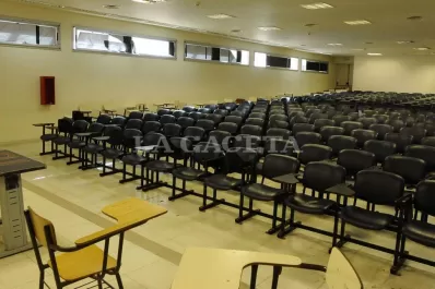 Docentes universitarios concretan un paro este jueves y viernes por un reclamo salarial