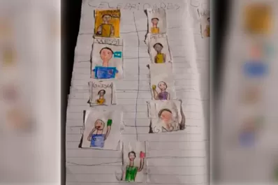 Un niño, sin plata para las figuritas, decidió dibujar su propio álbum del mundial