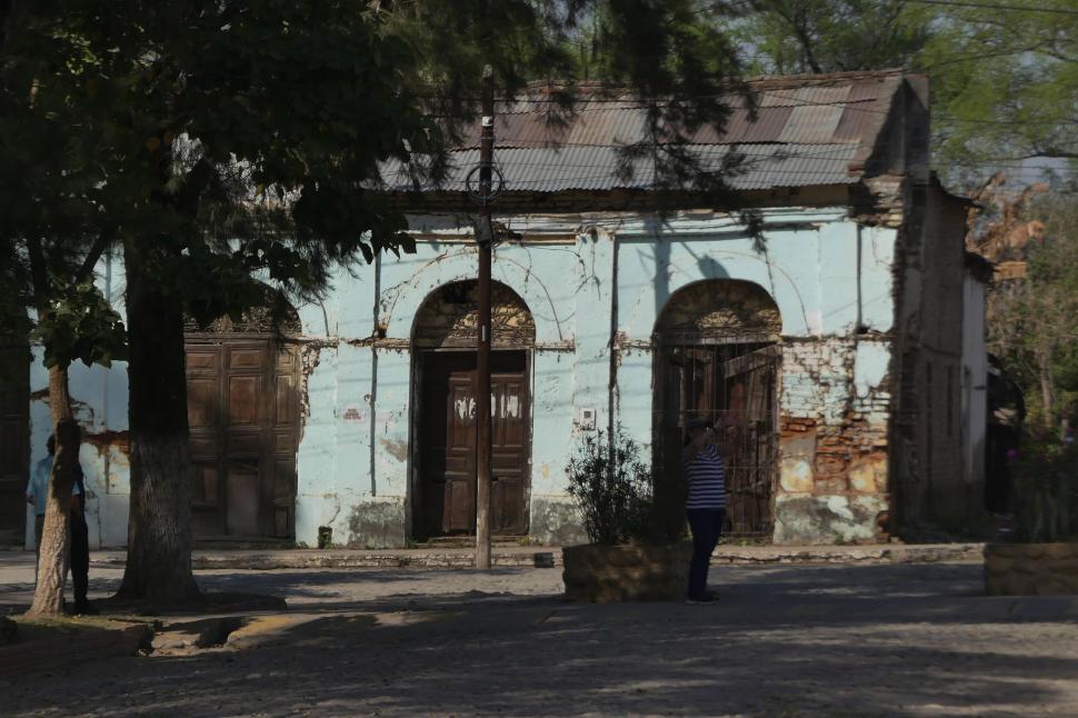 CASA DETERIORADA. El club de baile Recreo Ramés cerró hace años.