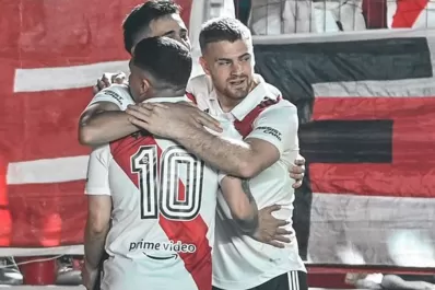 River goleó a Defensa y Justicia y se metió en los cuartos de final de la Copa Argentina