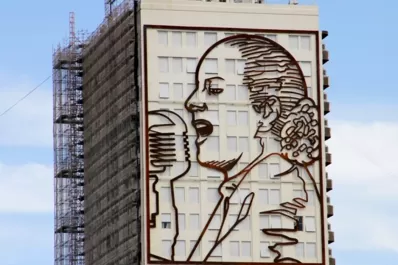 García Moritán insistió con demoler el edificio del Ministerio de Desarrollo Social