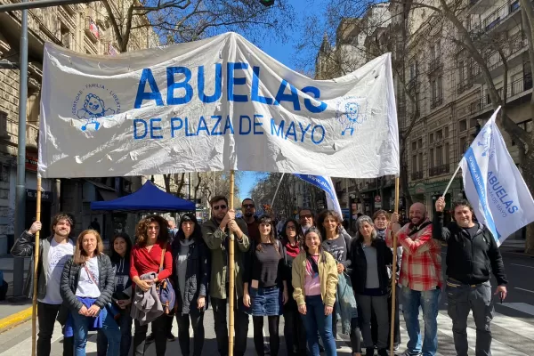 En vivo: se espera una multitudinaria marcha en defensa de la democracia