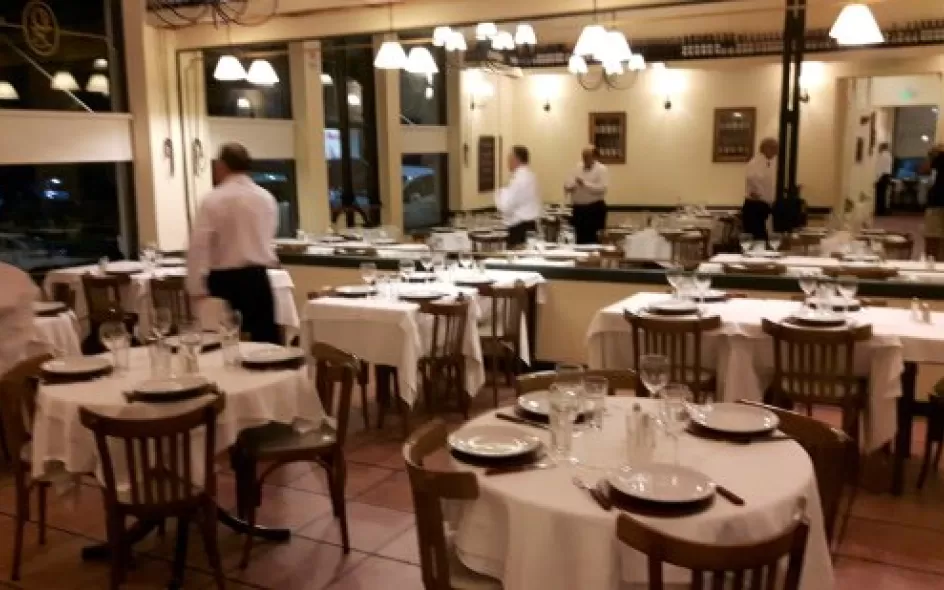 El interior del restaurante Don Zoilo.