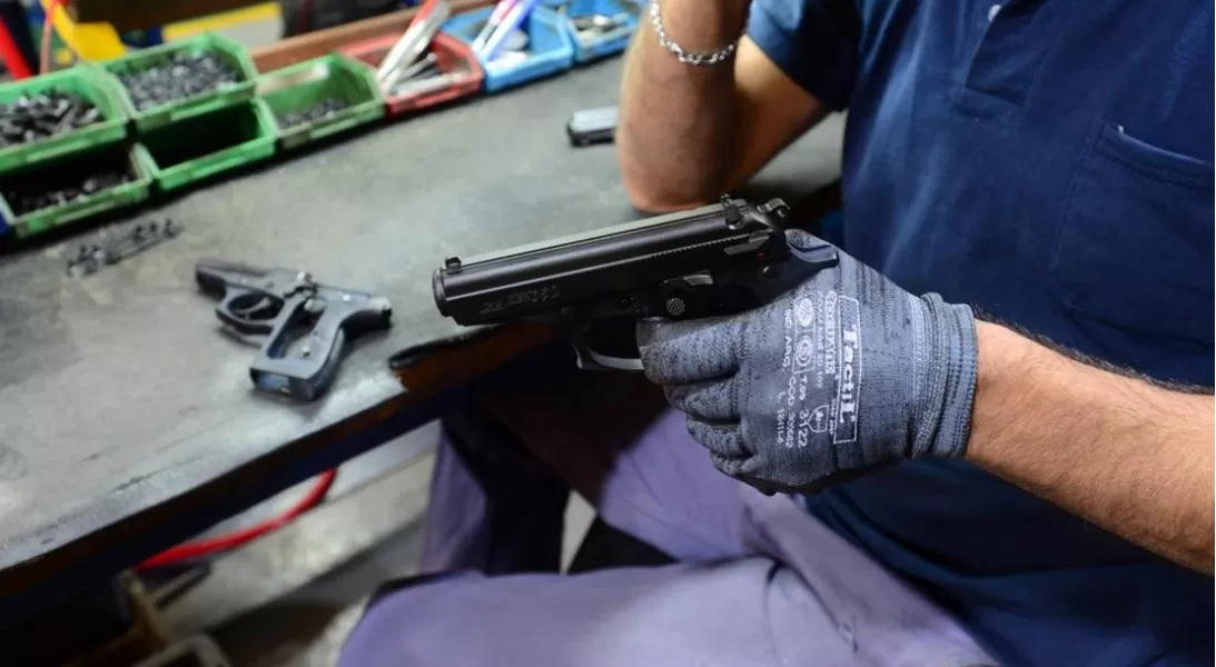 Bersa Argentina: la historia detrás de la empresa que fabrica 100.000 armas por año