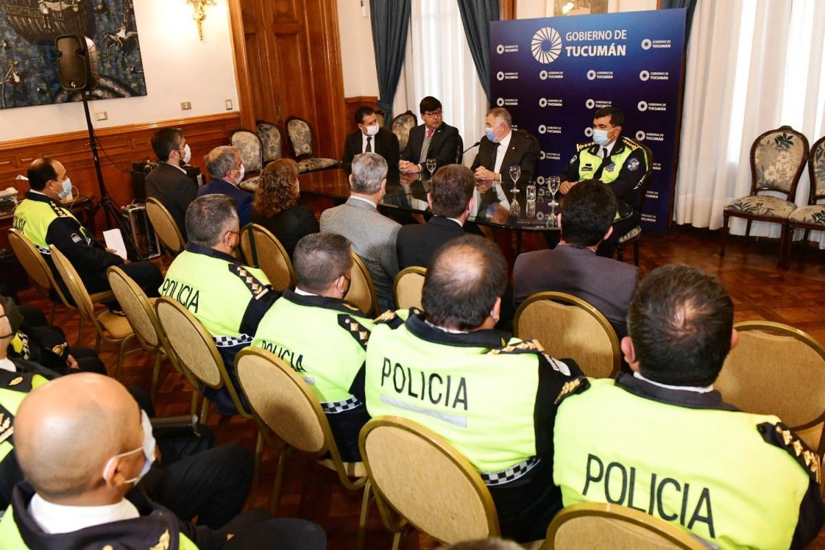 Agüero Gamboa: Es un hecho doloroso ese uniforme policial a la par de la droga