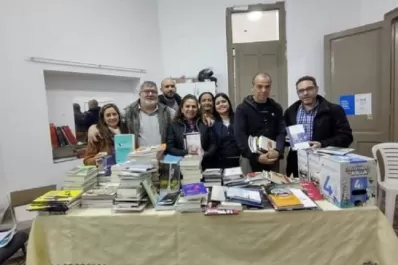 Tafí Viejo: la Casa de las Madres recibió más de 400 libros por donación