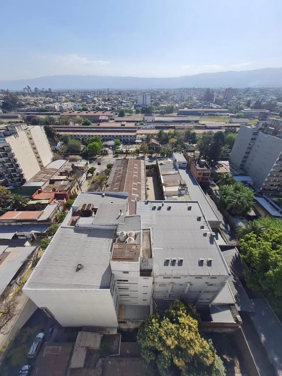 TANQUES DE AGUA. Recomiendan la limpieza en los sanatorios. 