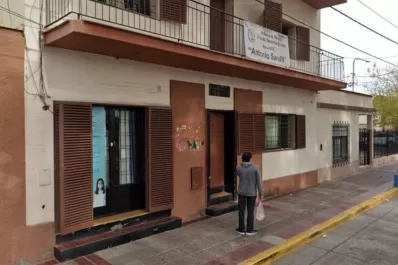 Un alumno llevó una pistola Bersa a la escuela