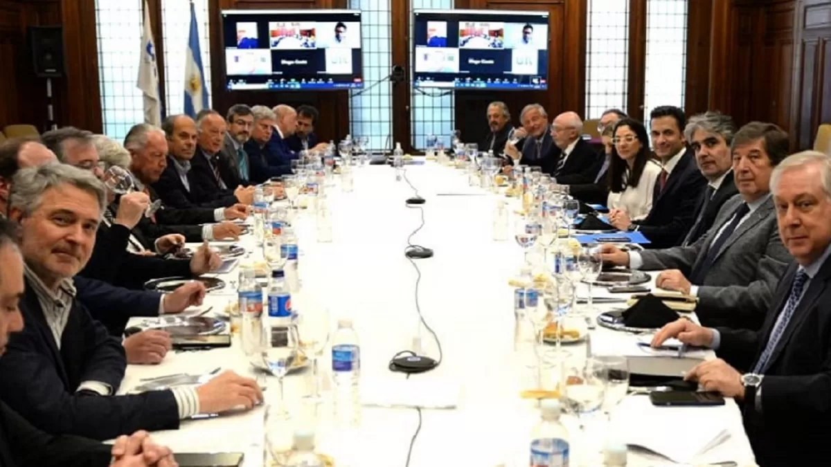 Daniel Funes de Rioja entregó al Gobierno un documento con los casos más críticos sobre la fala de divisas para producir