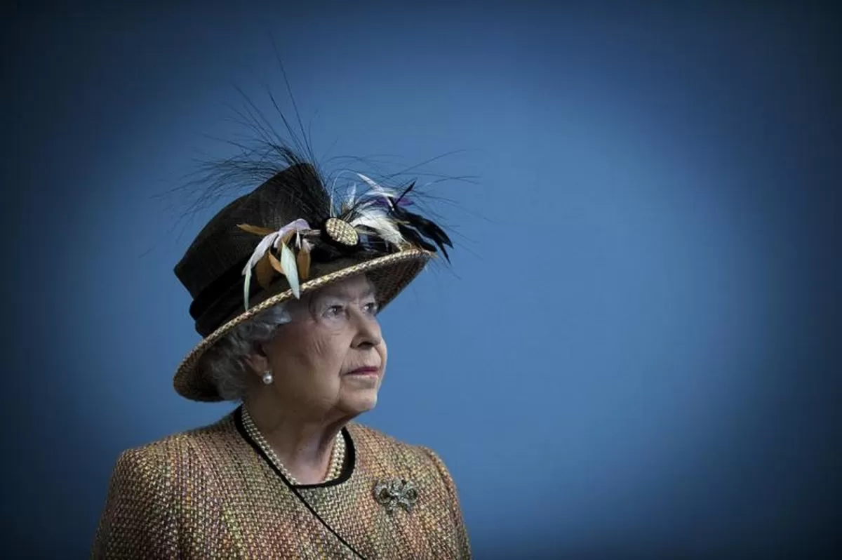 REINA ISABEL II (FOTO DE REUTERS)