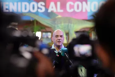 Lichtmajer aununció la licitación para obras en escuelas belgranianas