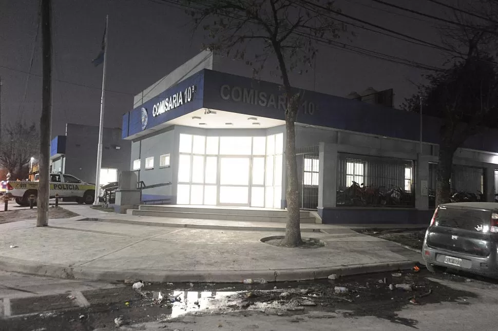 MOTÍN SOFOCADO. La división Infantería de la Policía intervino para evitar una fuga en la seccional 10ª. 