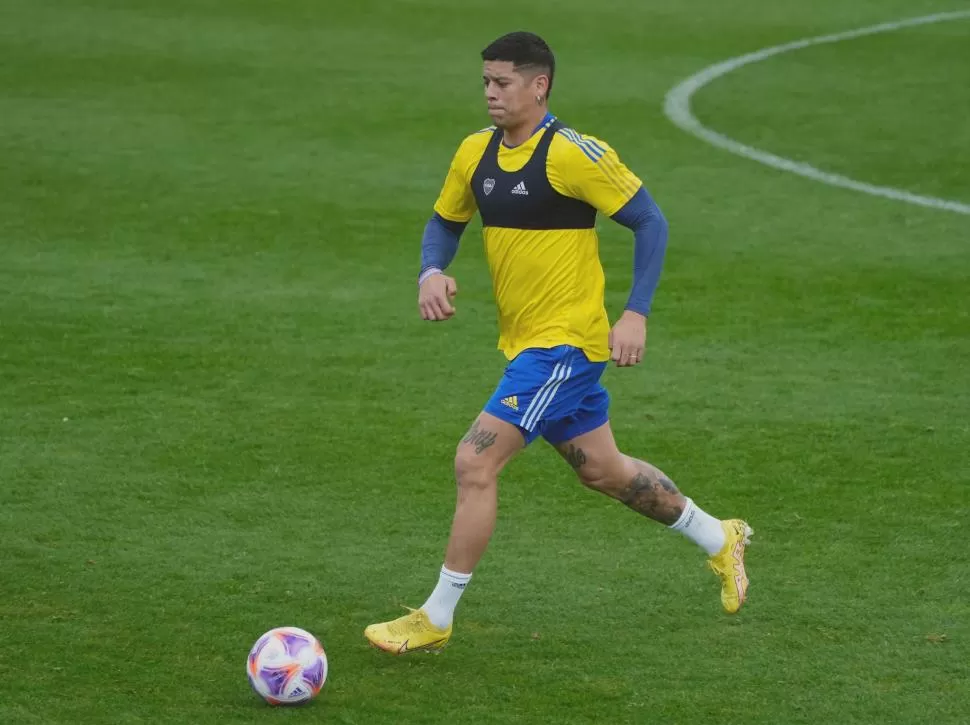 ENCENDIÓ LAS ALARMAS. Marcos Rojo no pudo terminar la práctica de Boca debido a una lesión. twitter@bocajrsoficial