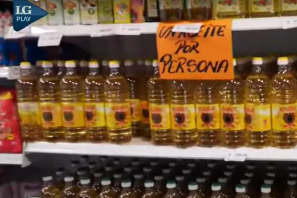 En Tucumán aumentó 122% el precio del aceite, advirtieron supermercadistas