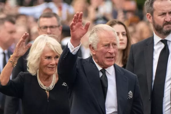 La muerte de Isabel II: su sucesor, Carlos III, será proclamado oficialmente rey el sábado