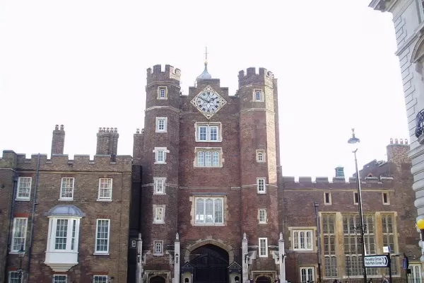 “Dios salve al rey”, la nueva fórmula