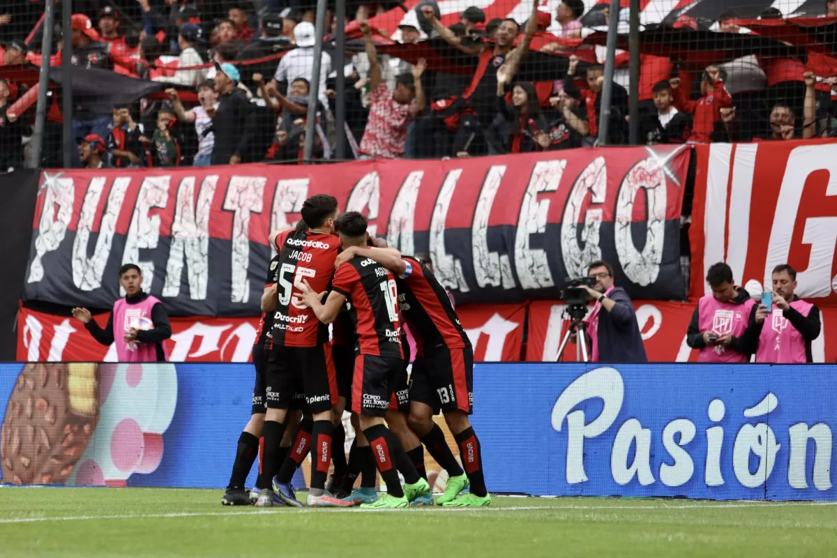 Gimnasia de la Plata perdió y Atlético Tucumán volvió a quedar solo en la punta