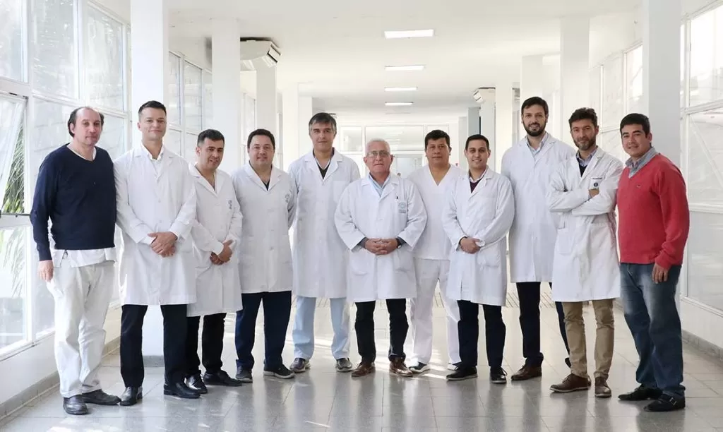 LOS MÉDICOS QUE PARTICIPARON DE LA INÉDITA OPERACIÓN. 