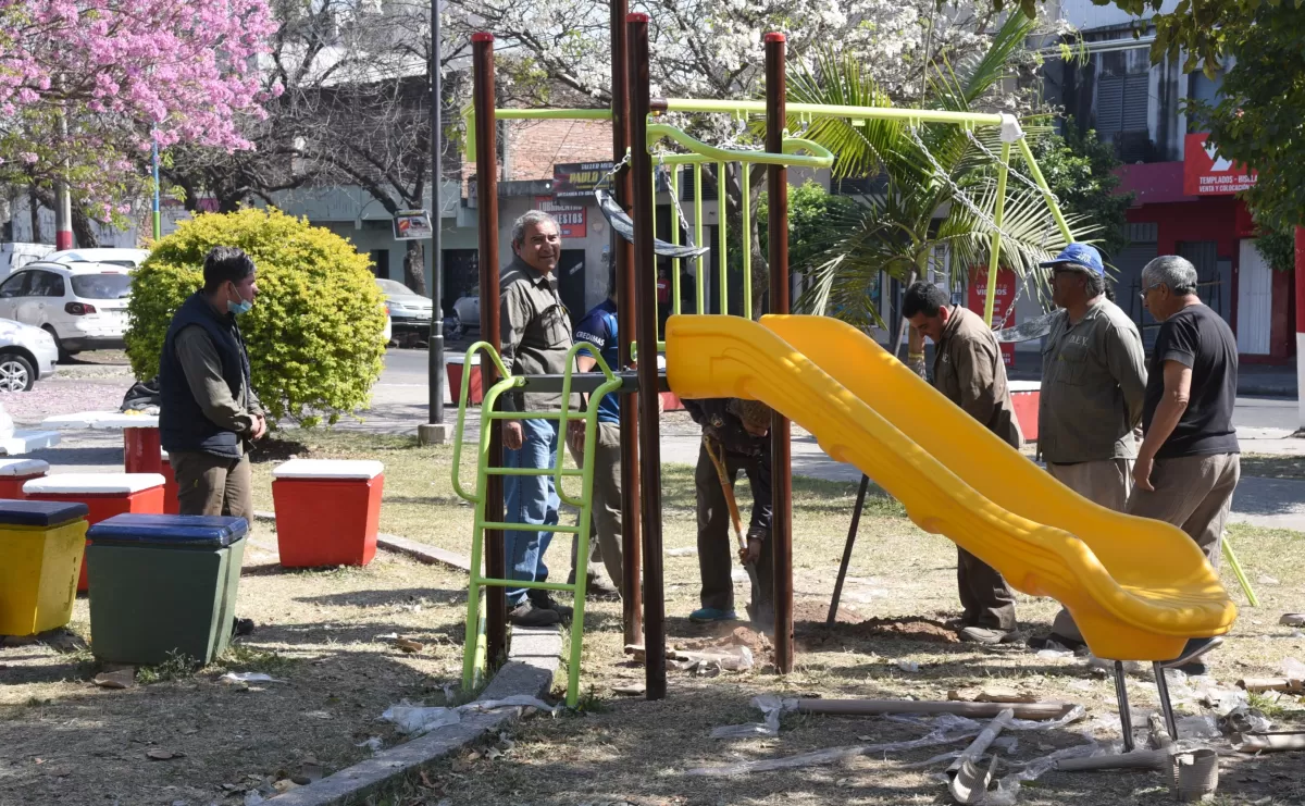 Barrio Ciudadela: jerarquizan la plaza de Bolívar y Frías Silva