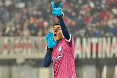 Atlético Tucumán: Lampe aceptó la convocatoria a la Selección de Bolivia, pero con una condición