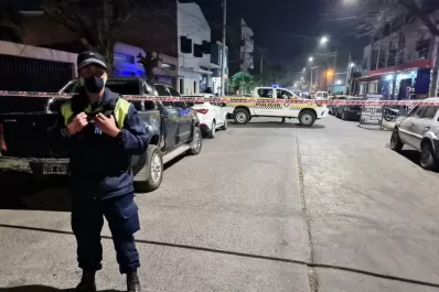 Muerte en La Ciudadela: los peritos trabajaron entre fuegos artificiales y cánticos