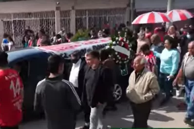 Con paraguas y motos, despidieron al hincha de San Martín de Tucumán asesinado