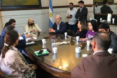 Asuntos Jurídicos de la UNT evaluará el caso del alumno que roció gas pimienta sobre pares y docentes