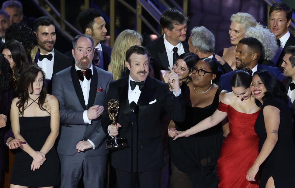 “TED LASSO”. Ganó cuatro estatuillas, repitiendo mejor serie de comedia.