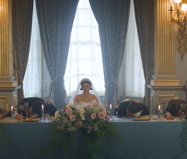 “MR. DEEDS”. Con Adam Sandler y Winona Ryder.