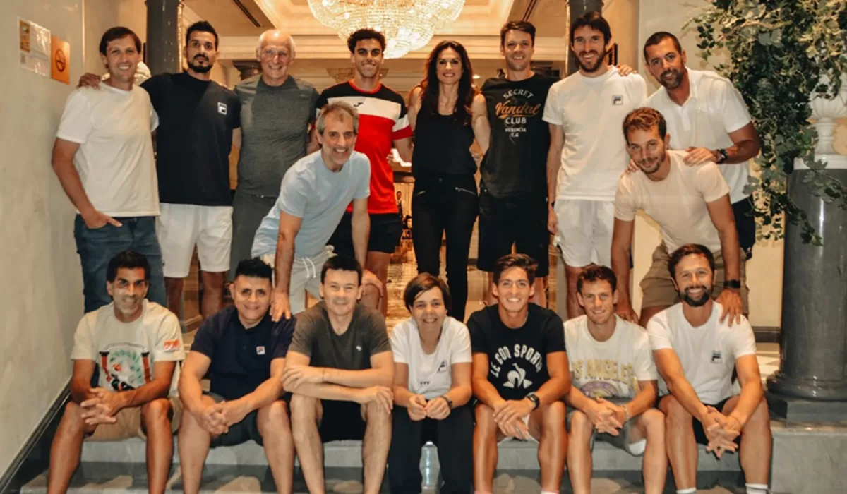 VISITA DE LUJO. Gaby Sabatini viajó a Italia para apoyar al equipo argentino de la Copa Davis.