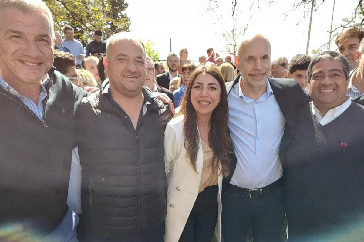 EN CIUDAD DE BUENOS AIRES. Dirigentes del PRO tucumano, junto a Rodríguez Larreta.