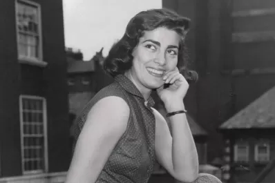 Se apagó la mirada sin igual de Irene Papas