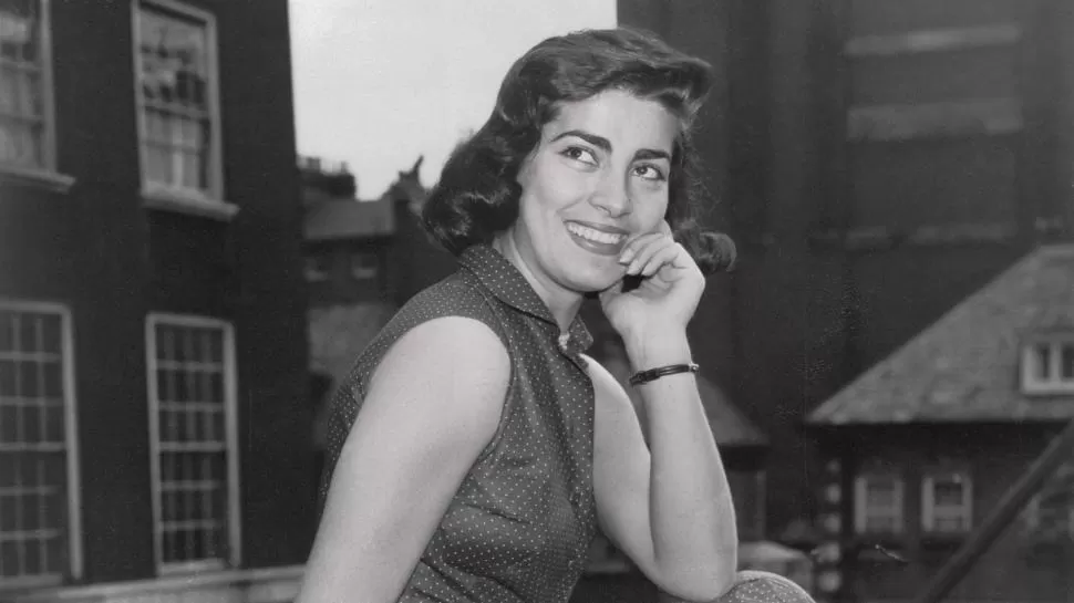 TALENTO Y BELLEZA. Dos atributos reconocidos a la gran actriz Irene Papas. 