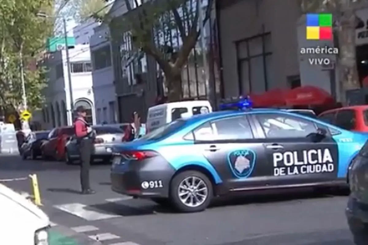 Evacúan uno de los estudios del canal América por una amenaza de bomba