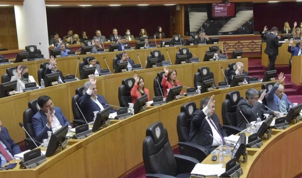 DEBATE LEGISLATIVO. El Cuerpo también sancionó el nuevo Código Procesal de Familia y una ampliación del Presupuesto, entre otros temas. 