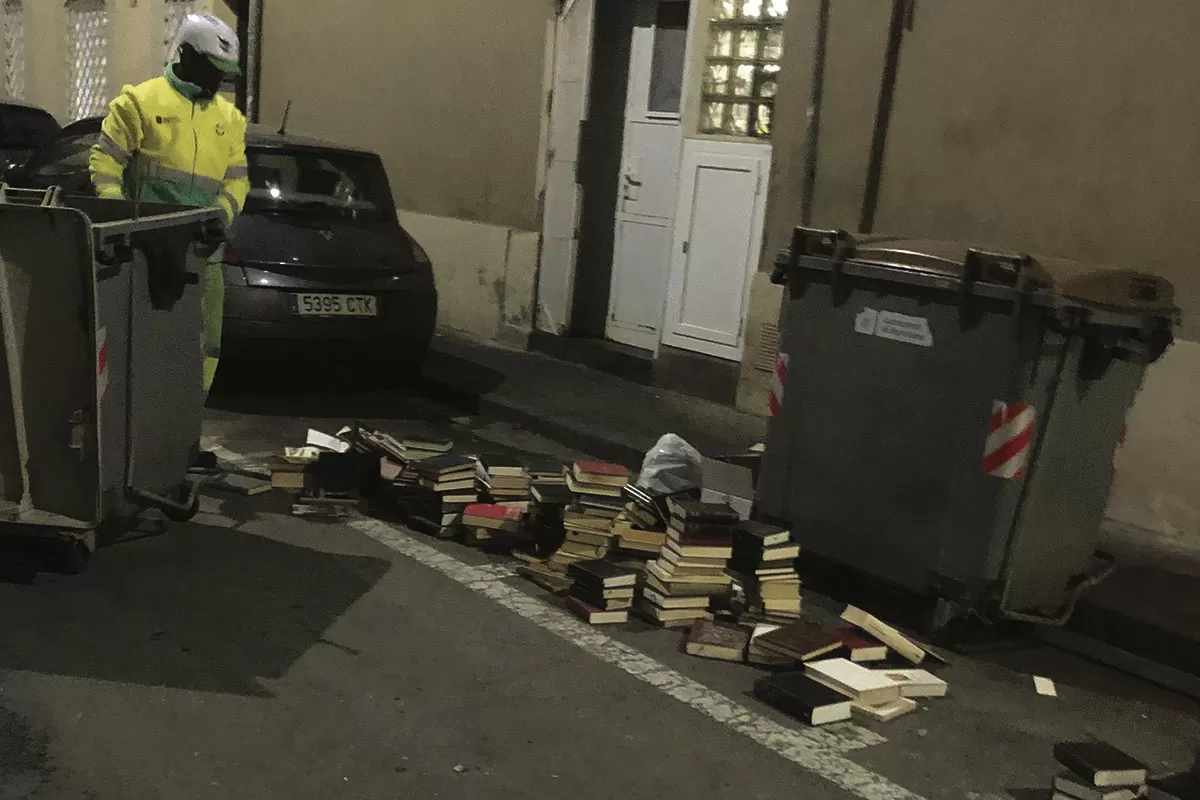 Por el callejón de los libros abandonados