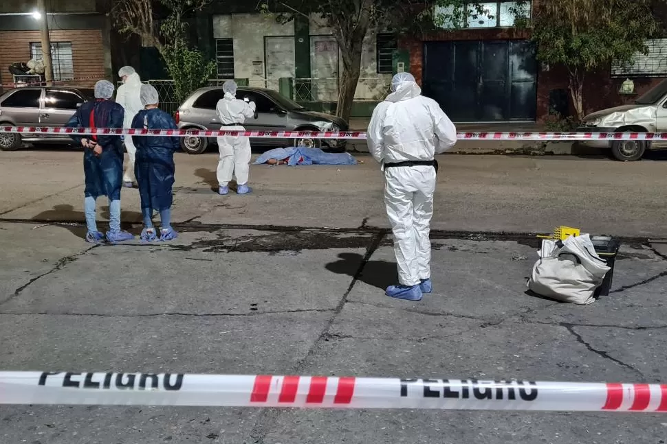 BARRIO CIUDADELA. En la previa de San Martín-Belgrano, a metros del estadio, fue asesinado Manuel “Berenjena” López. 