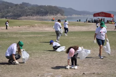 Tendencia nacional: Miles de tucumanos limpiaron durante el fin de semana cerca de 100 puntos de la provincia