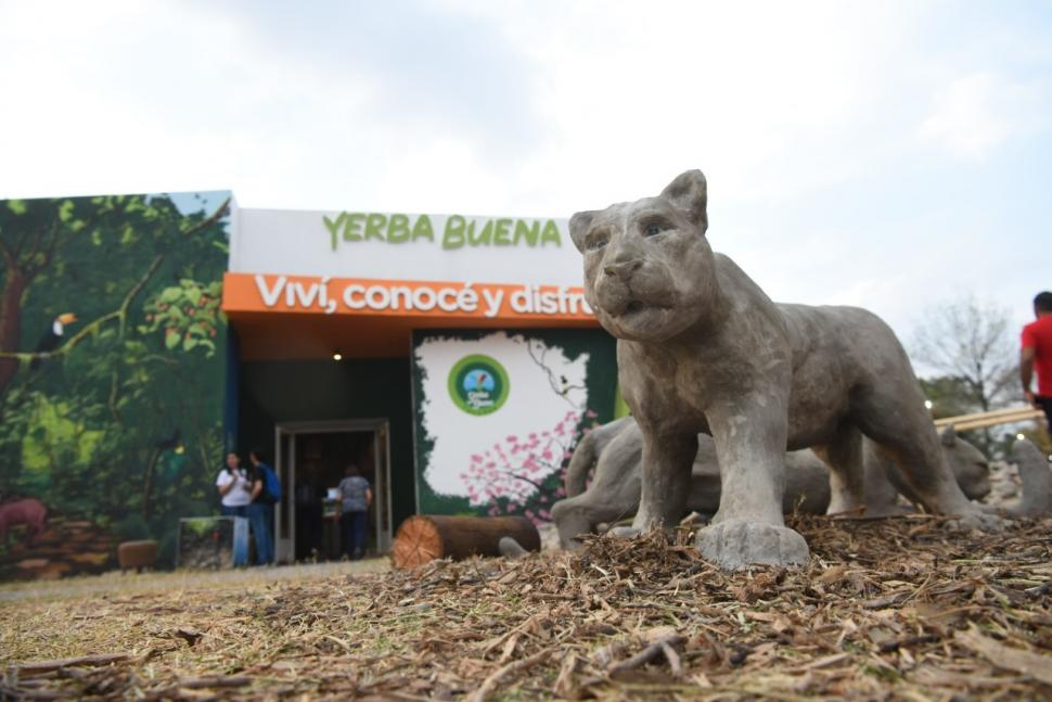 Uno de los stands presenta la fauna y la flora de las yungas tucumanas