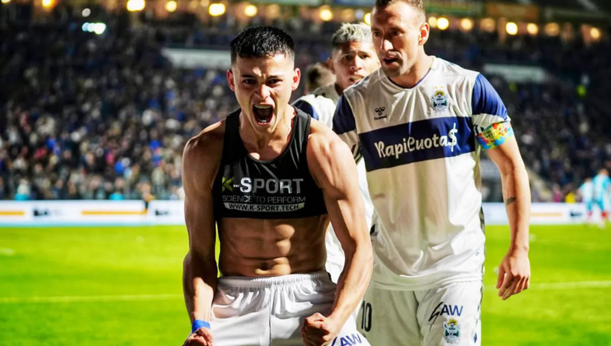 FIGURA. El paraguayo Ramón Sosa Acosta abrió el camino de la victoria de Gimnasia ante Arsenal.