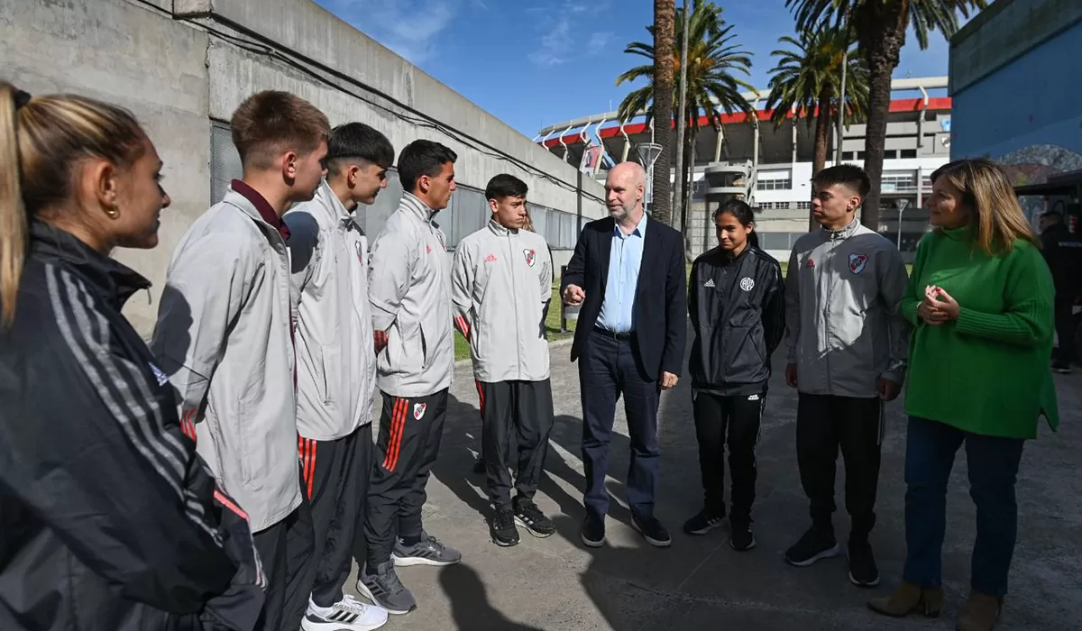 PROGRAMA EDUCATIVO. El Gobierno de la CABA y River presentan un plan de estudios para deportistas de alto rendimiento.