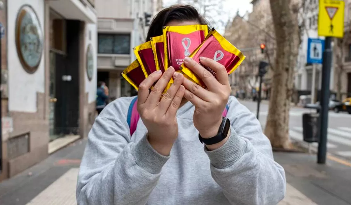 REUNIÓN. El Gobierno nacional se involucra en el problema del faltante de figuritas del álbum del Mundial.