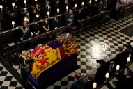 Isabel II tuvo un sepelio con pompa y veneración