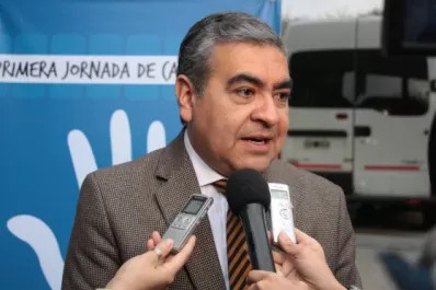 Alfaro criticó la promesa de Manzur por el Centro Cívico