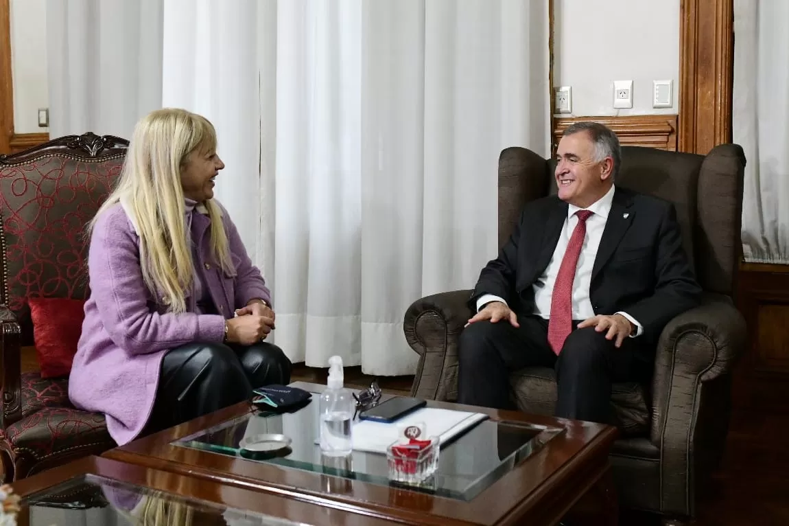 EN CASA DE GOBIERNO. Rossana Chahla y Osvaldo Jaldo, en reunión. Foto de Comunicación Pública