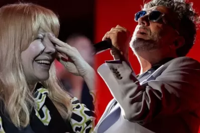 Video: Fito Páez le cantó en vivo a Cecilia Roth Un vestido y un amor